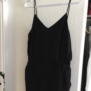 Uniqlo jumpsuit 25” inseam